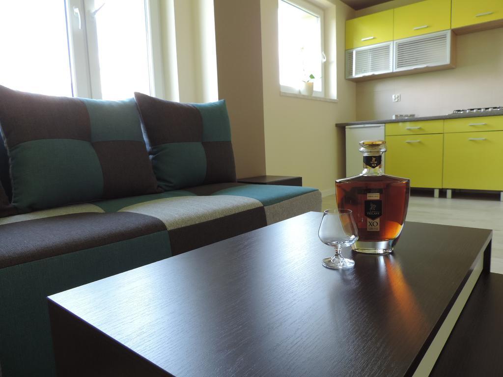 Apartament Green Кросно Екстериор снимка